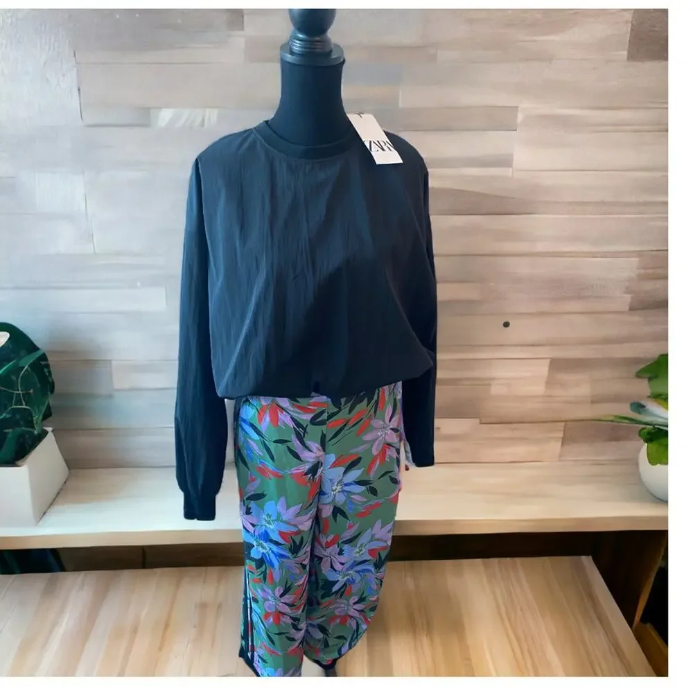 Zara Slightly Cropped Black Shirt -Size XL - Picture 8 of 9